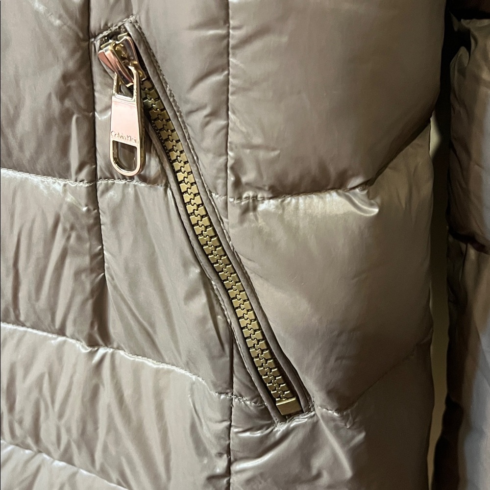 Calvin Klein Taupe Puffer Jacket C169 - Picture 4 of 13